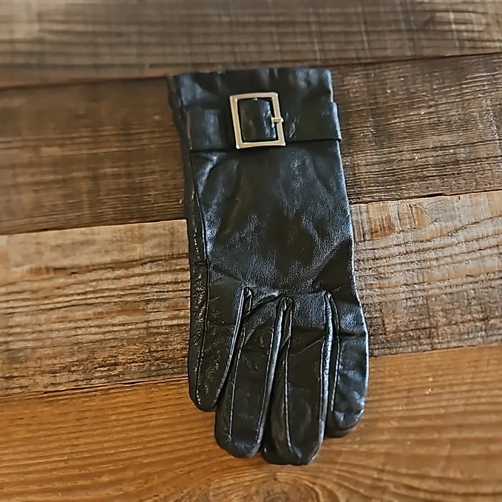 Black Leather lined gloves - Small